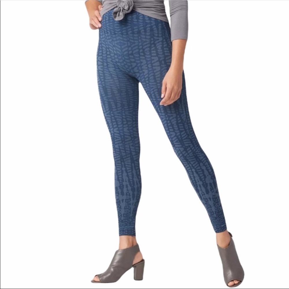 SPANX Look At Me Now Seamless Indigo Geo Legging
